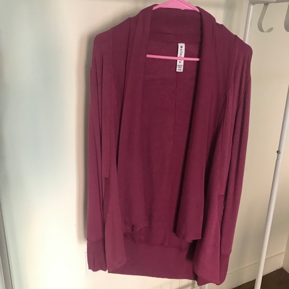 Athleta Pranayama Wrap Top Victorian Berry XXS (runs big) - Picture 3 of 5